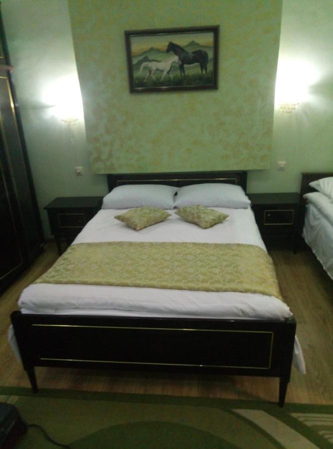 Посуточный Гостевой Дом Gyumri Extérieur photo
