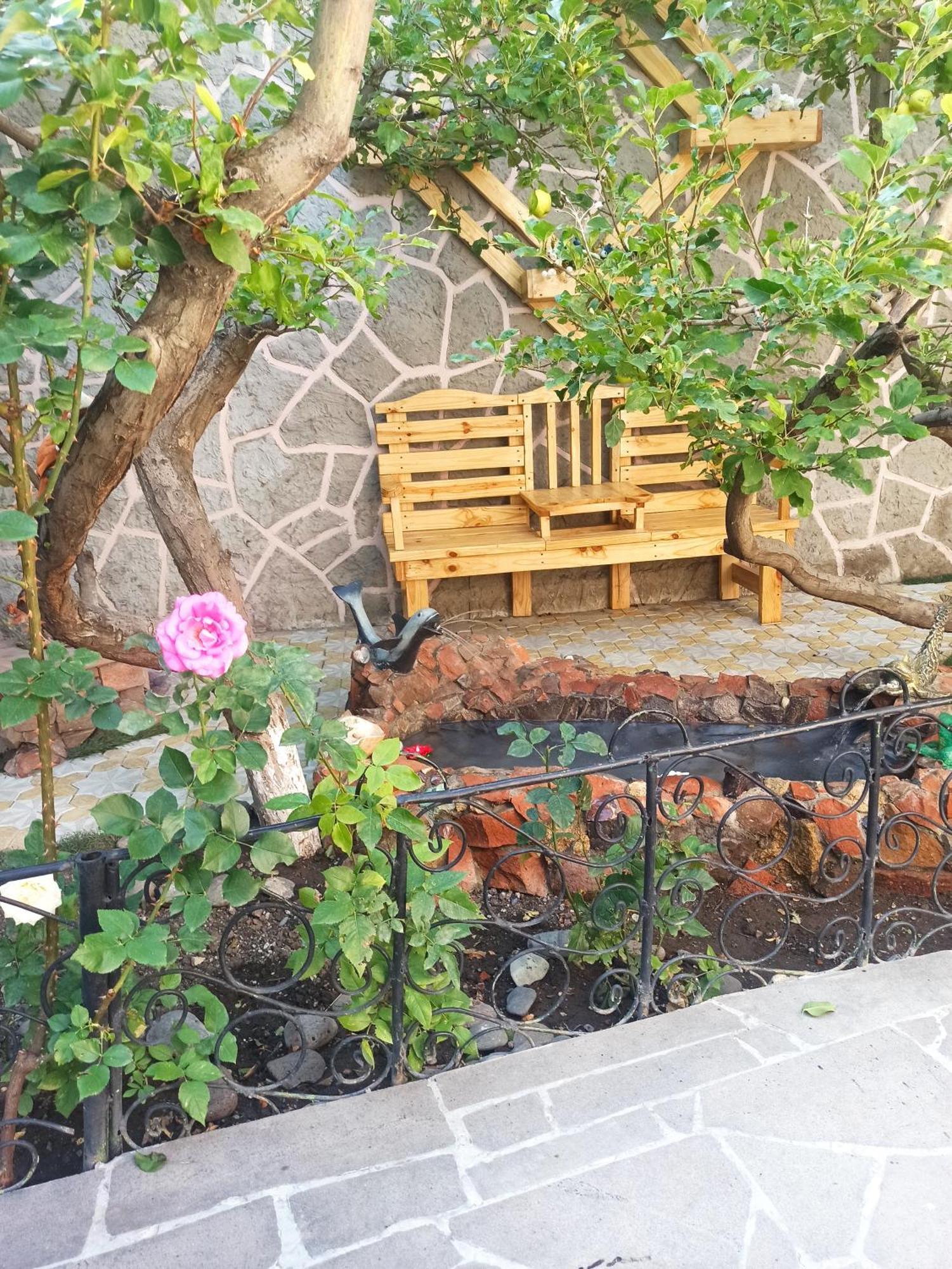 Посуточный Гостевой Дом Gyumri Extérieur photo